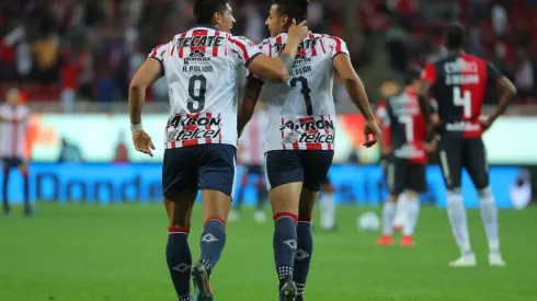 Varela resaltó el potencial de Alan Pulido y Alexis Vega ahora con la llegada de Oribe Peralta
