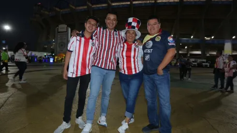 Los aficionados rojiblancos ya se encuentran en las inmediaciones del "Coloso de Santa Úrsula"
