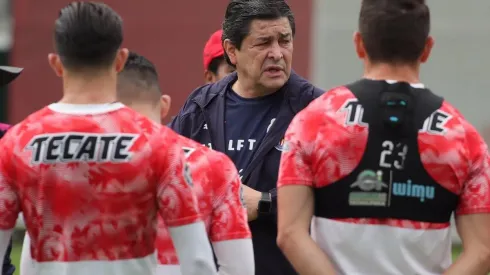 El "Flaco" Tena realizó su segunda convocatoria, ahora para la Copa MX
