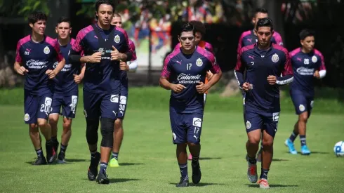 La plantilla rojiblanca realizó una sesión regenerativa para comenzar a preparar su duelo del miércoles
