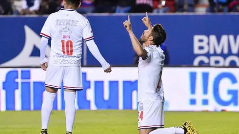 Oribe Peralta anotó su primer tanto como rojiblanco pero no pudo evitar el empate en San Luis
