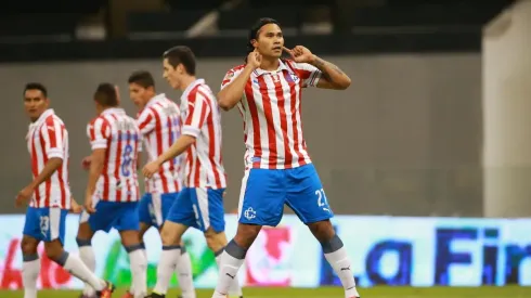 Gullit Peña celebra su gol en el Clásico Nacional (JAM MEDIA)
