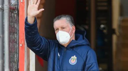 Peláez saluda a los aficionados (IMAGO 7)
