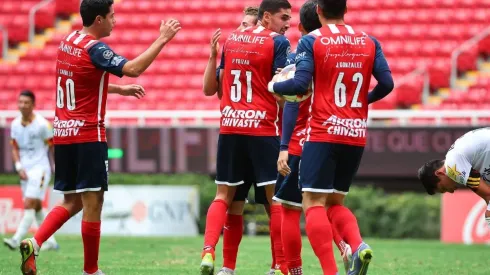 Paolo Yrizar sello el empate en la recta final del partido en el Estadio Akron
