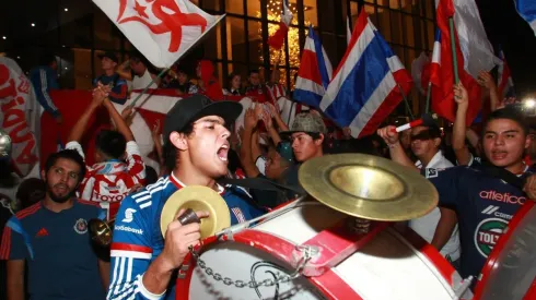 Aficion del Chivas con jugadores
