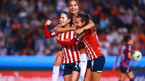 El niño que se llevó la Final de Chivas Femenil ante Pachuca