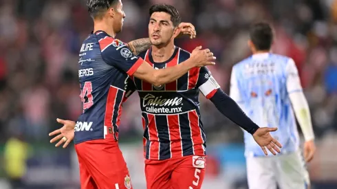 Chivas mejoró, pero dejó escapar el triunfo