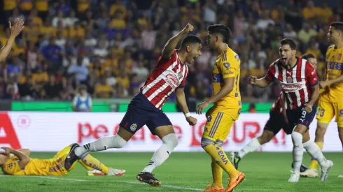 Sepúlveda desvió la pelota dentro del área para anotar el tanto de la ventaja para Chivas en Nuevo León
