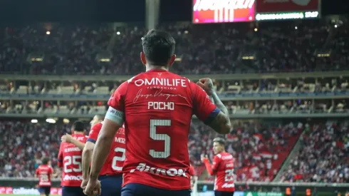 Víctor Guzmán y Carlos Cisneros se combinan con cuatro de los ocho goles en las victorias de Chivas en la primera parte
