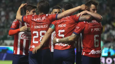 Los rojiblancos encabezan el grupo de aspirantes al título detrás de los favoritos: Rayados y América
