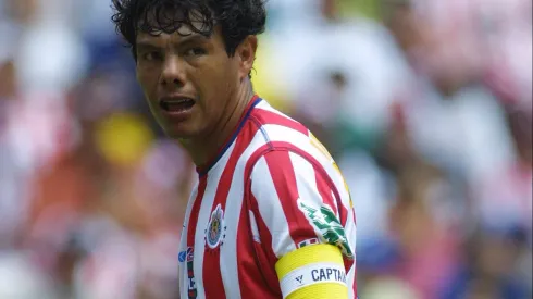 El excapitán del Guadalajara calentó el Clásico Tapatío en Liguilla del Clausura 2023 
