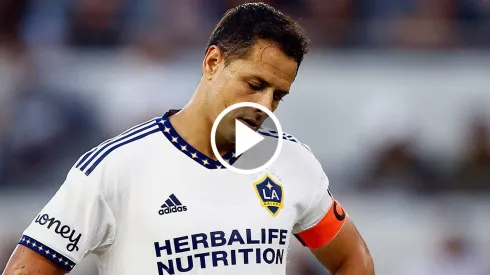 Así se lesionó Chicharito Hernández.
