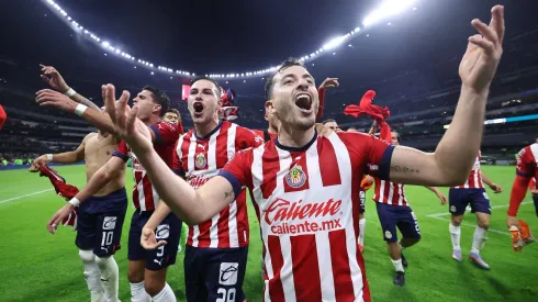 La afición de Chivas recordó el gol de Alan Mozo al América para la remontada en el Estadio Azteca en la Semifinal de Vuelta del Clausura 2023
