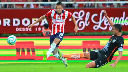 Piojo Alvarado volvió a ser la figura de Chivas.
