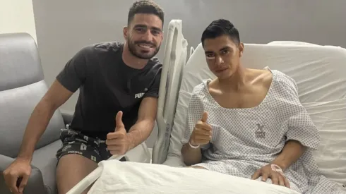 Antonio Briseño compartió un rato con su compañero de Chivas en la clínica
