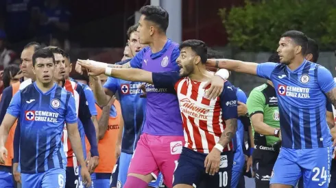 Fichajes: Los jugadores que llegarían a Chivas de Cruz Azul por el traspaso de Alexis Vega 
