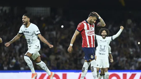 Alexis Vega falló penalti decisivo para Chivas contra Pumas