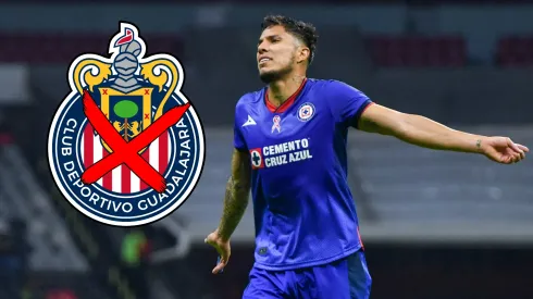 Carlos Salcedo no vuelve a Chivas.
