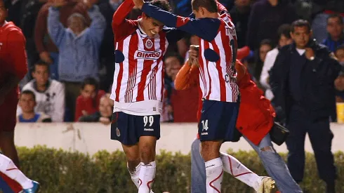 Omar Bravo, la motivación de Chicharito para explotar con Chivas