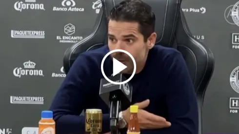 Fernando Gago se enojó en conferencia de prensa.
