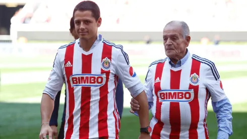 La entrañable relación entre Chicharito Hernández y Tomás Balcázar.

