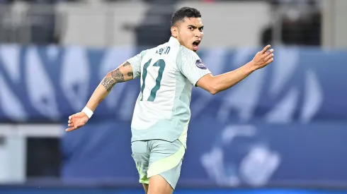 Orbelín Pineda marcó un golazo con México.
