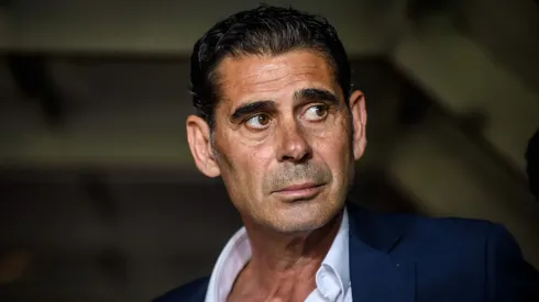 Fernando Hierro estuvo en el Chivas vs. Puebla.
