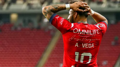 Alexis Vega y sus indisciplinas en Chivas.
