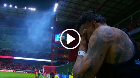 El festejo de Alexis Vega ante Chivas.
