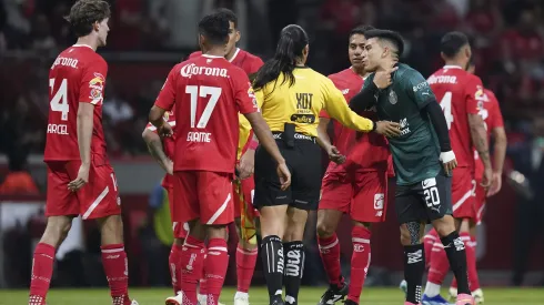 Jugador del Toluca pidió perdón en redes sociales a gente de Chivas