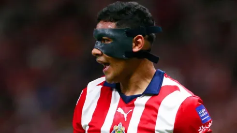 Tiba y la defensa rojiblanca tienen a Chivas cerca de la gloria.
