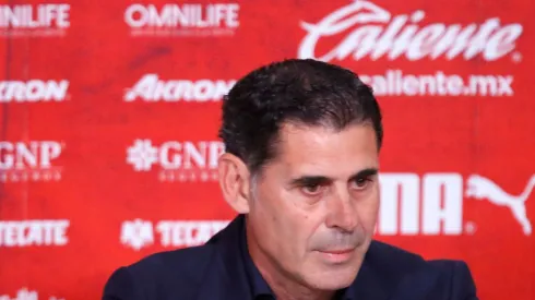 Fernando Hierro se va de Chivas.
