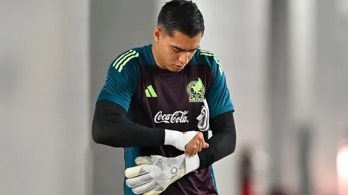 Raúl Rangel se prepara con el Tri.
