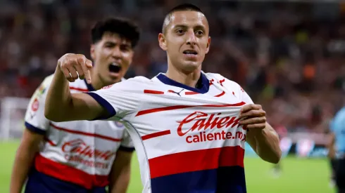 Piojo Alvarado el jugador más caro de Chivas.
