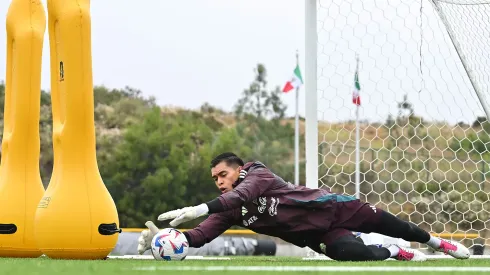 Raúl Rangel entrena por un puesto en el Tri.
