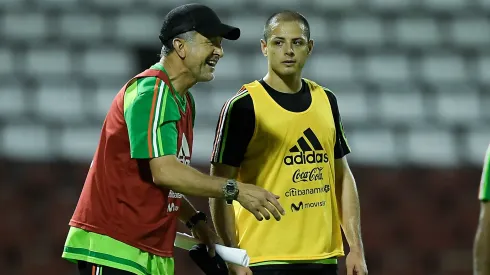 Chicharito se reencuentra con Osorio.
