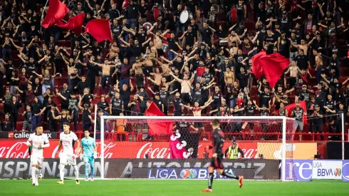 Hechos de violencia en Tijuana vs. Chivas.
