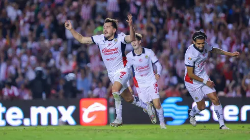 Alan Mozo festeja su gol contra Querétaro en la tercera jornada del Torneo Apertura 2024.
