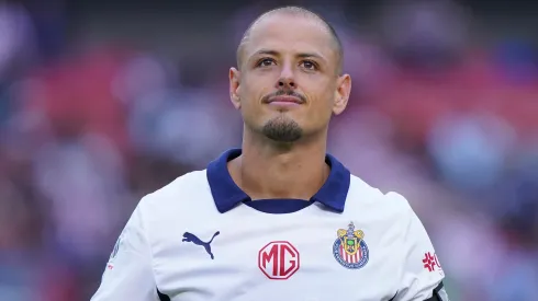 Chicharito se disculpó con la afición de Chivas.
