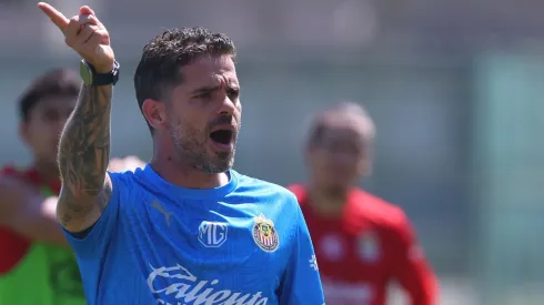 Fernando Gago fue uno de los señalados por las recurrentes lesiones musculares en Chivas este semestre
