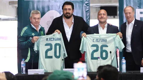 Amaury Vergara apareció ante las cámaras en la presentación del partido en el Estadio Akron
