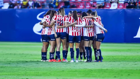 Las jugadoras de Chivas Femenil en el partido contra Atlético San Luis en la Jornada 6 del Torneo Apertura 2024.
