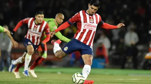 Víctor Guzmán anotó de penal en el partido entre Chivas de Guadalajara y Juárez, en la Jornada 4 del Torneo Clausura 2023.
