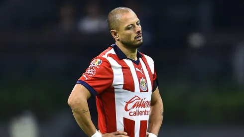 El goleador sigue lesionado en Chivas.
