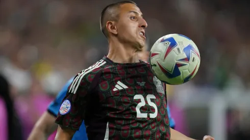 Roberto Alvarado durante el partido de la fase de grupos del Grupo B de la Copa América 2024, entre México y Jamaica.
