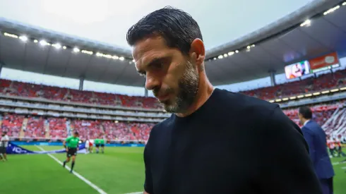 El entrenador de los rojiblancos va por su primer triunfo de liga ante América.
