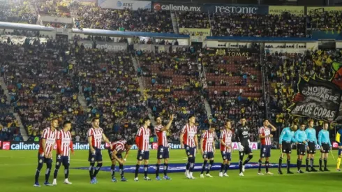 Chivas antes de su desgracia en el Clásico.
