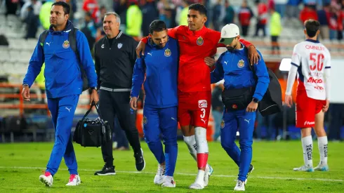 Tiba Sepúlveda salió lesionado del juego vs. Pachuca.
