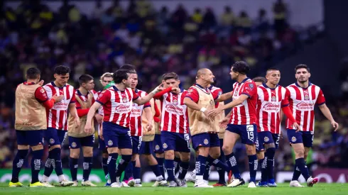 Parecía que se iría de Chivas, pero ya renovó hasta diciembre de 2025