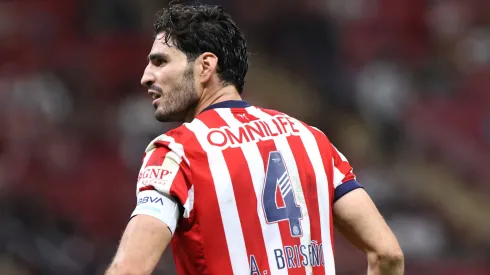 Antonio Briseño se fue bien de Chivas.
